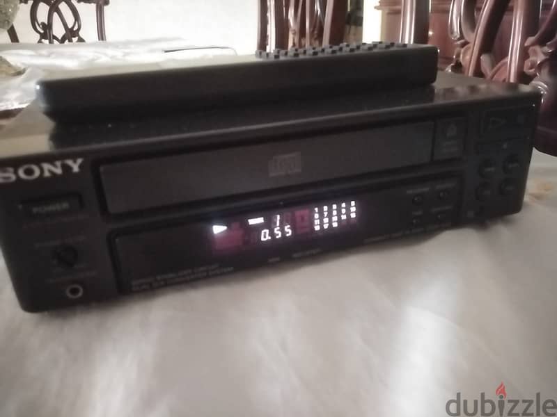 C D  sony 2