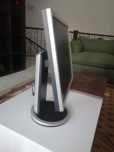 شاشة lcd سامسونج
