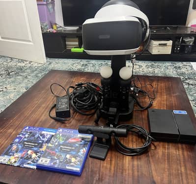 للبيع PlayStation VR مستعمل بحالة ممتازة وارد امريكا بجميع مشتملاته