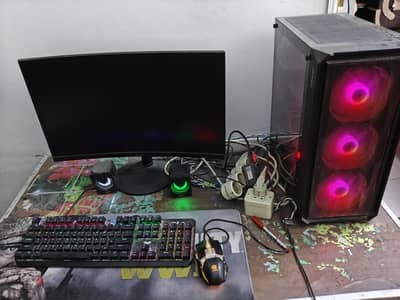 تجميعه بى سى للبيع استعمال خفيف جدا لدواعى السفر