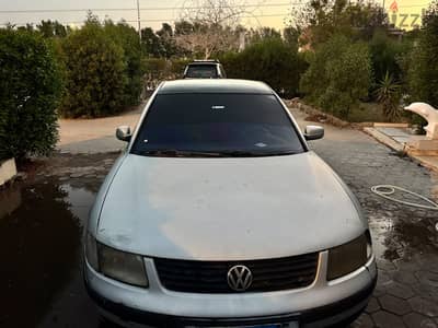 فولكسفاغن باسات 2000