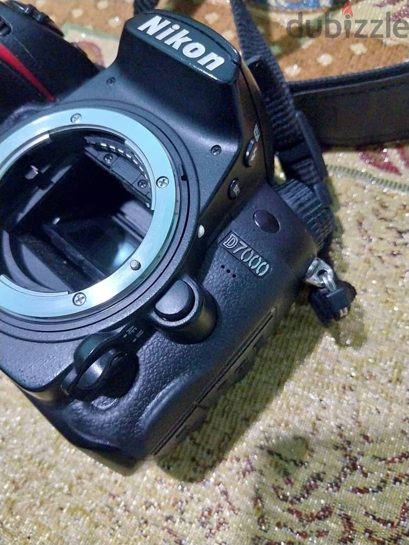 Nikon 7000 4