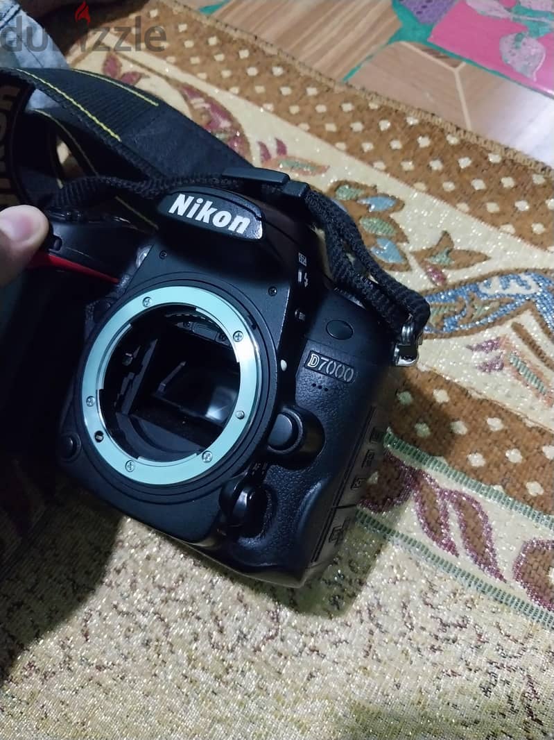 Nikon 7000 9