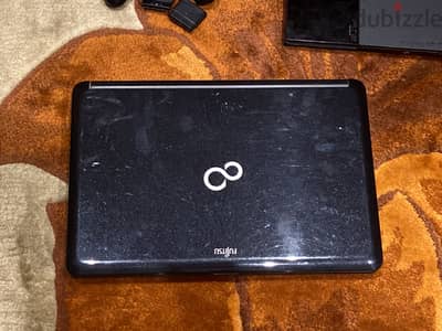 Fujitsu LifeBook AH530 Laptop