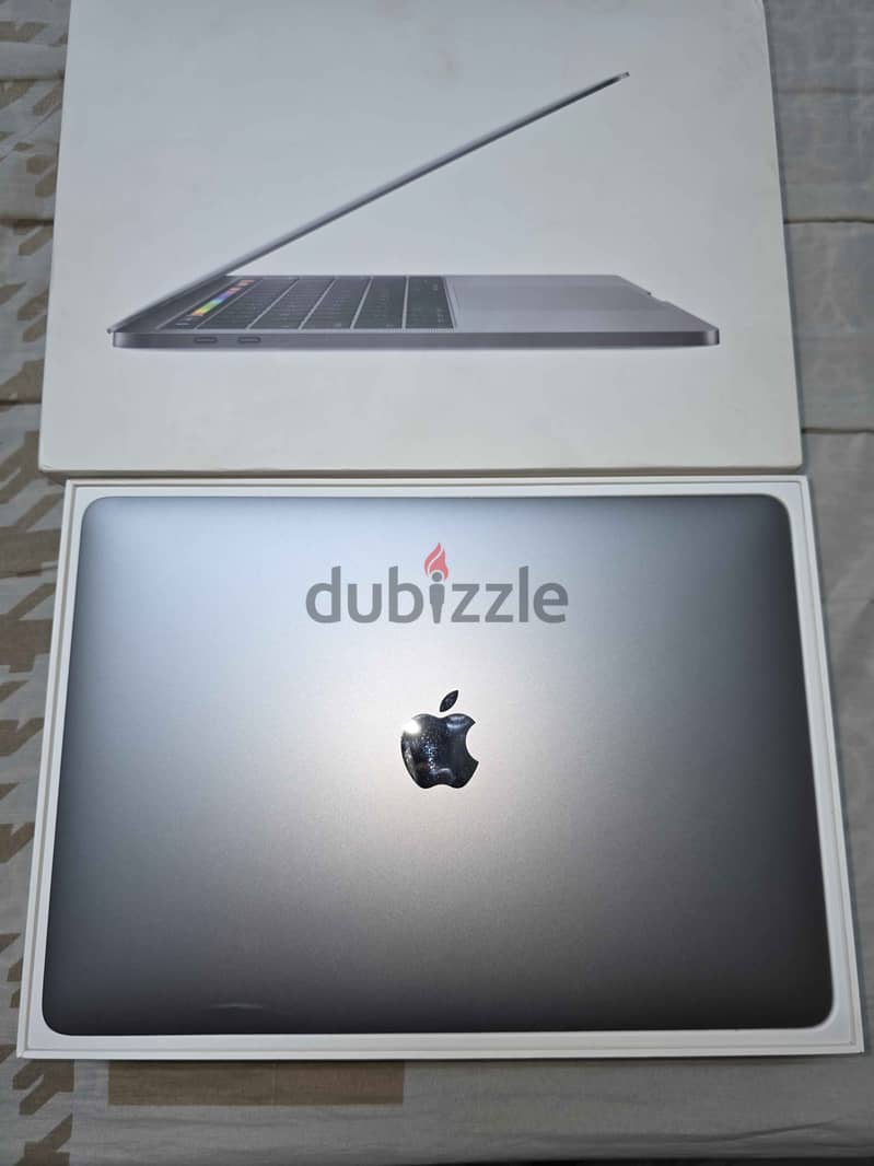 Apple MacBook Pro 2019″Touch Bar 2