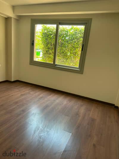 Prime Ground Floor Apartment for Sale in Palm Parks Extension October 170 SQM + 120 SQM Garden