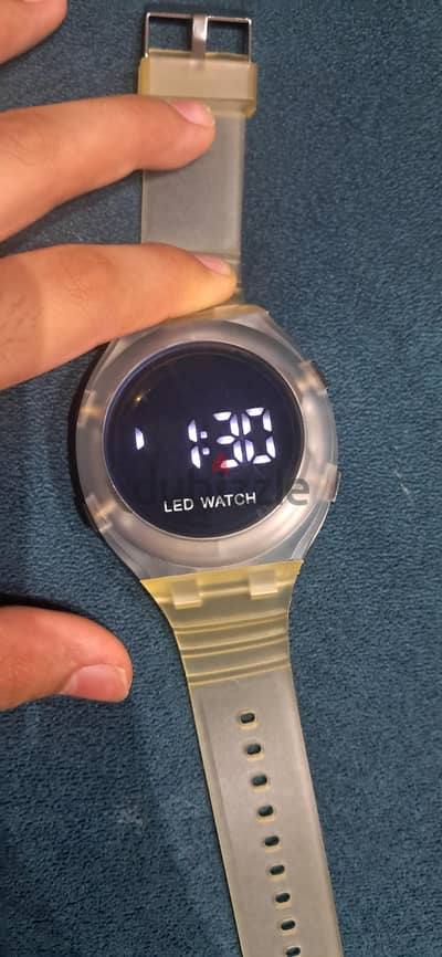 led watch شيك جدا و جميلة