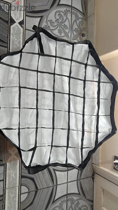 اوكتا 90cm + حامل فلاش Swivel + شنطة استعمال خفيف