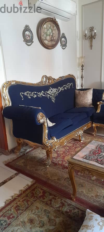 صالون كلاسيك ذهب فينو كحلى فى سيرما ذهبى