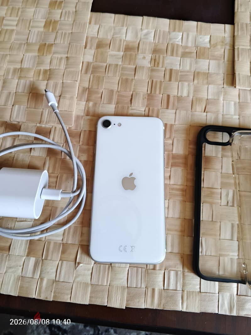 Apple - iPhone SE 1