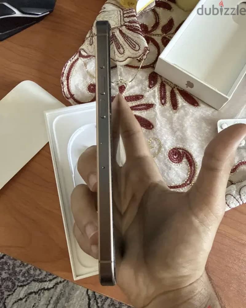 Apple - iPhone 16 Pro Max 3
