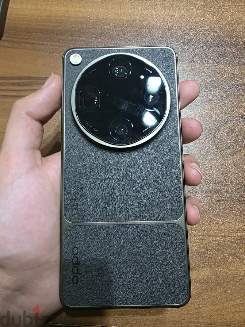 OPPO Find X9 Ultra 4