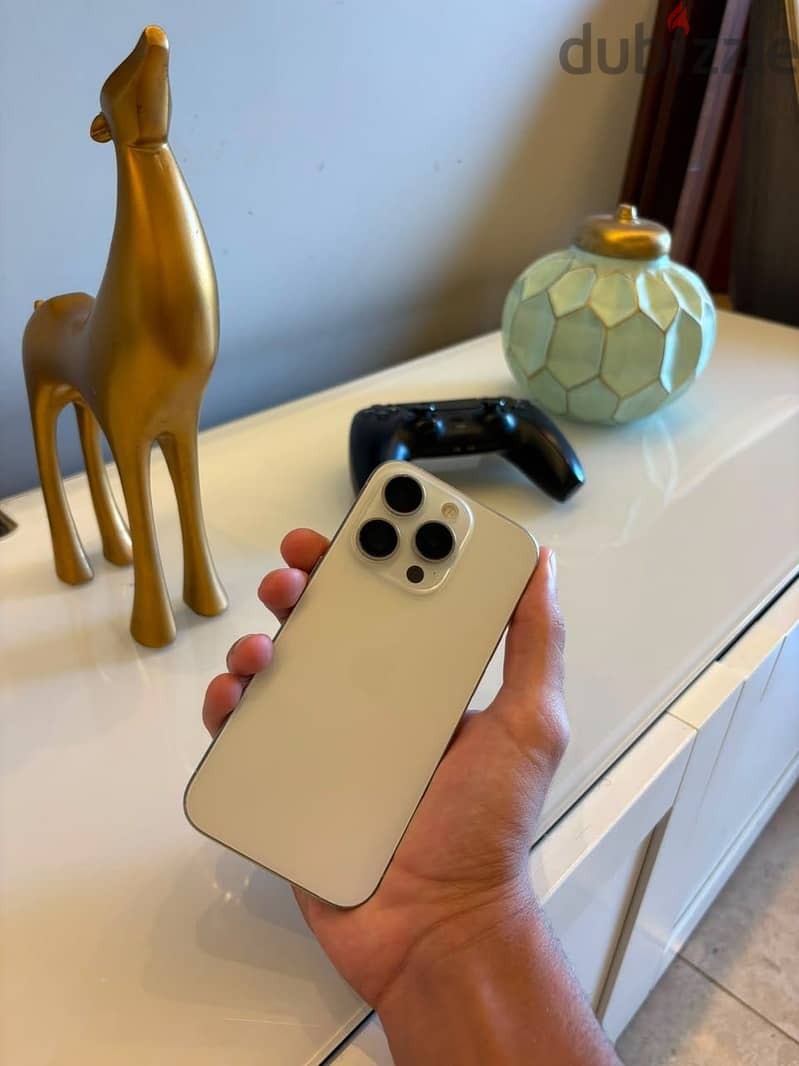 Apple - iPhone 15 Pro 4