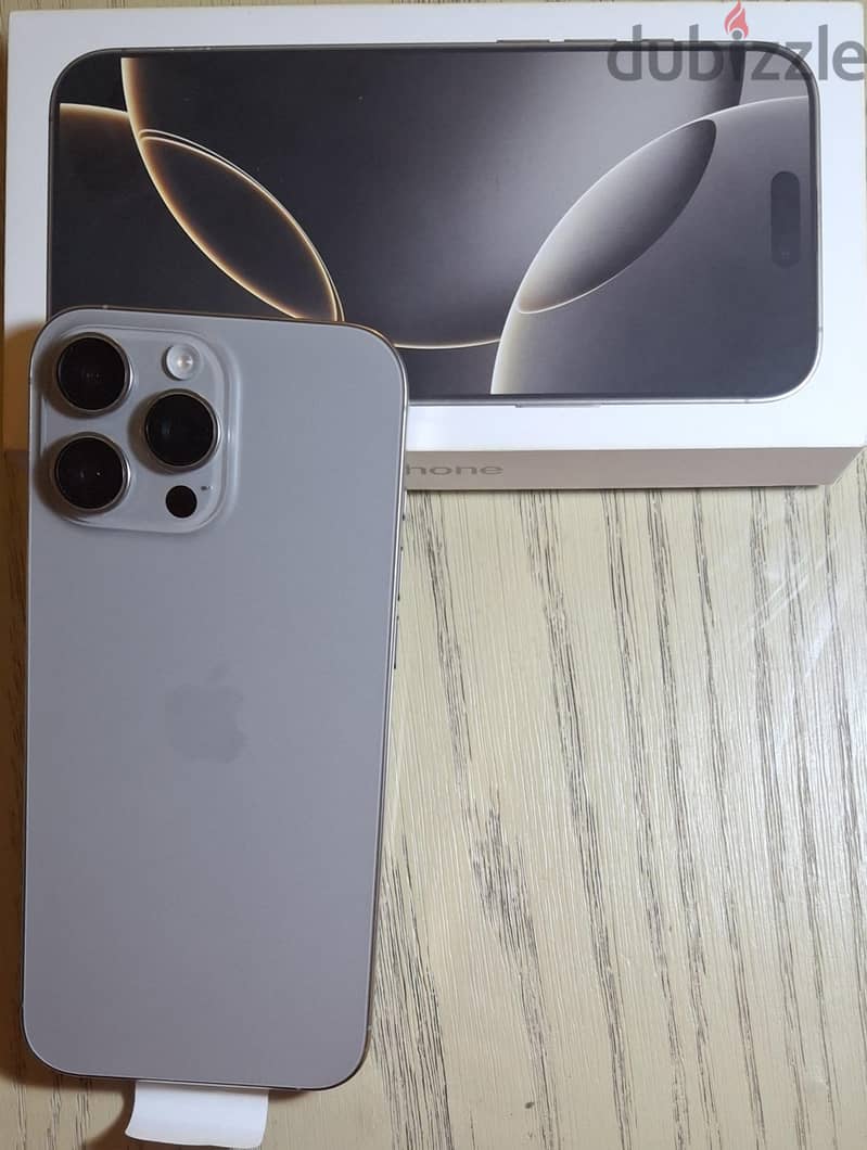 Apple - iPhone 16 Pro Max 12
