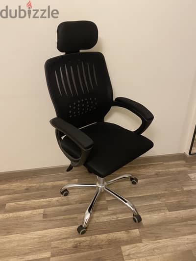 Title: Ergonomic Office Chair - Black with Chrome Bas Title: Ergonomic Office Chair - Black with Chrome Bas