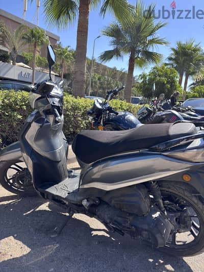 سكوتر st200
