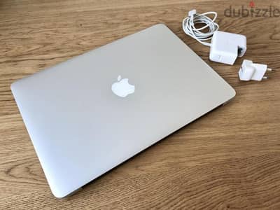زى الجديد ابل Apple Macbook Air بمواصفات جيدة جدا