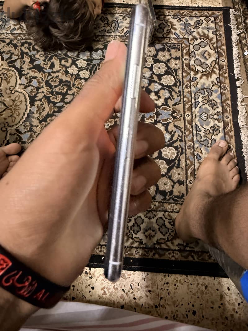 Apple - iPhone X 2