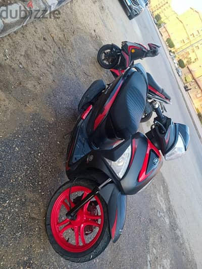 سكوتر vigorey st plus 200 ب حاله ممتازه