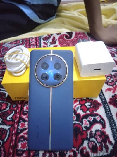 ريلمى 12 برو+