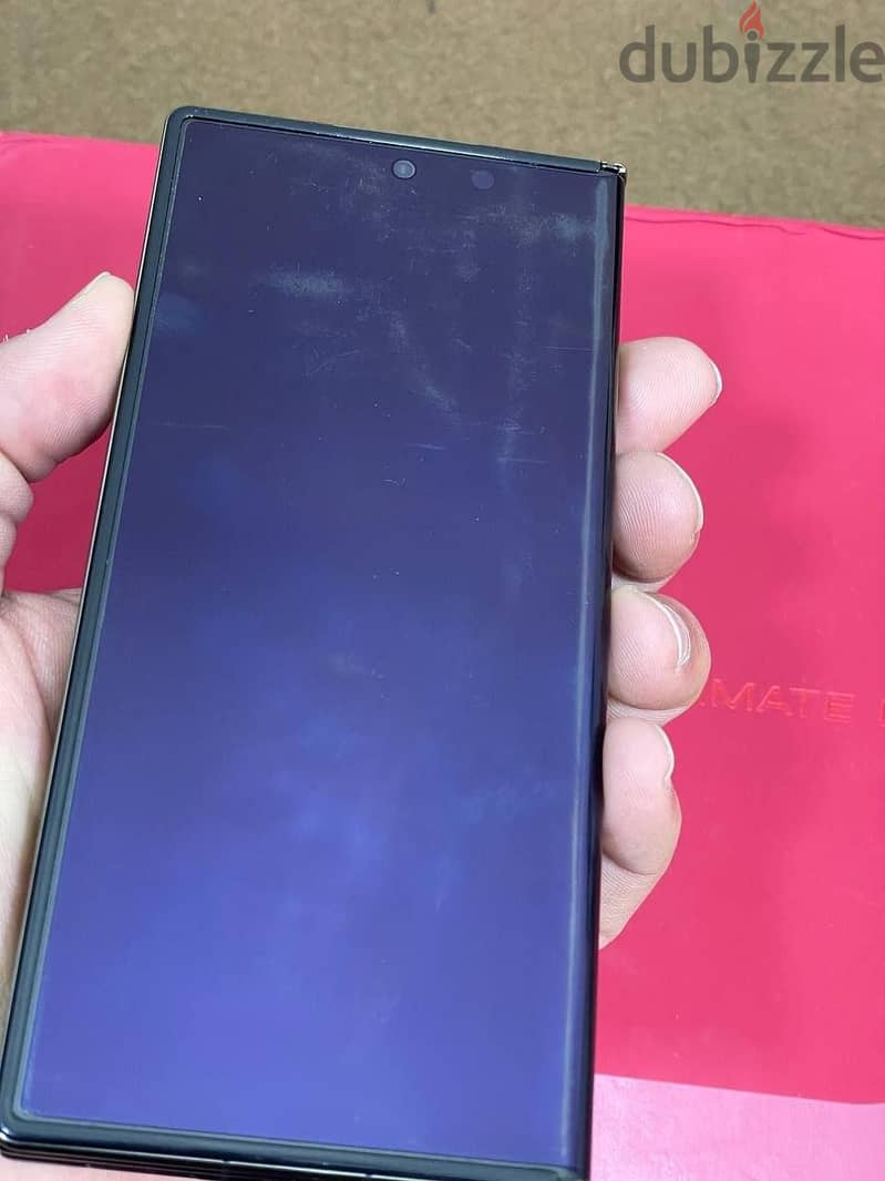 Huawei Mate XT Ultimate Design 1
