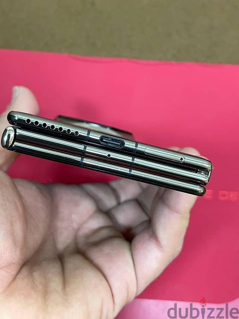 Huawei Mate XT Ultimate Design 5