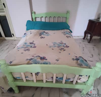 Single Bed - Beautiful Bedframe