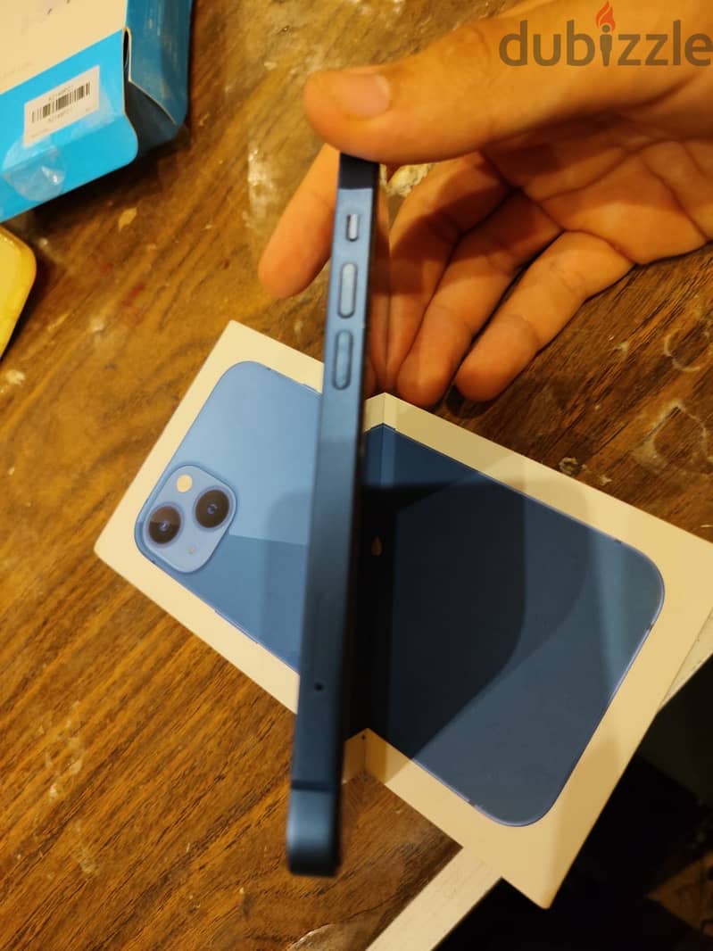 Apple - iPhone 13 5