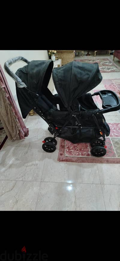 عربيه تؤام بحاله ممتازه