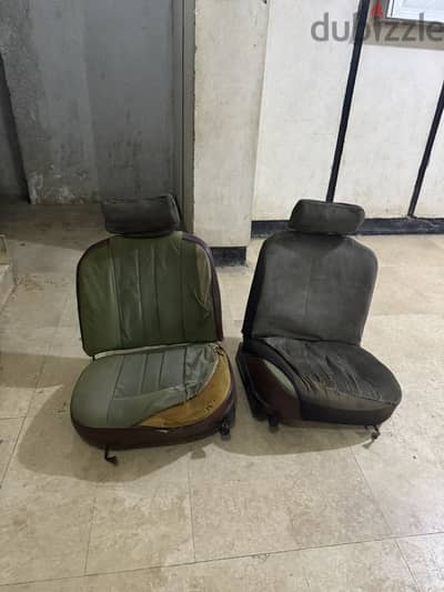 كراسي لادا ب حاله جيده للبيع