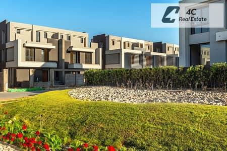 فيلا استلام فوري ريسيل بفيو مميز بأقل من سعر السوق 4 غرف وغرفة مربية في La Vista City العاصمة الإدارية الجديدة للبيع
