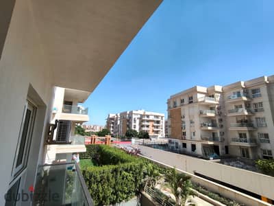 شقة للايجار في كمبوند اي سيتي اكتوبر ماونتن فيو بالمطبخ والتكييفات والسخان 140 متر مدينة 6 اكتوبر