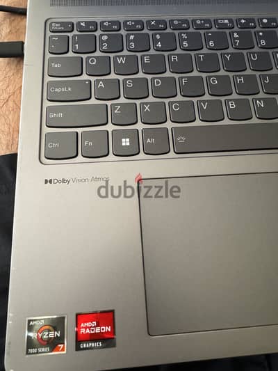 Lenovo yoga 7 2-1 16 inch 16ram 1t ssd