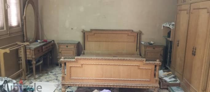 غرفتين نوم وسفره بالكامل خشب زان احمر