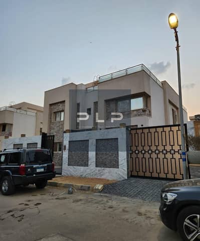 Standalone villa for sale in Cornuville Heights Compound, New Cairo  Cornuville Heights Compound, New Cairo  Prime location on 90th Street, opposite t