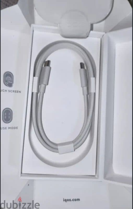 Iqos iluma i black color - screen touch 5