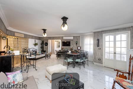 Apartment for Sale in Gleem - 1st Row Sea