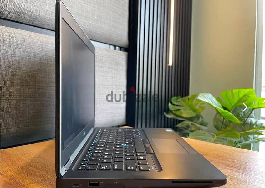 Laptop dell latitude 5490 1