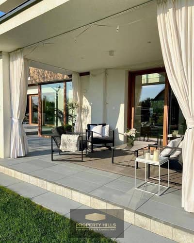 Chalet finished with air conditioning and a kitchen in Sahl Hashish with a direct sea view at a bargain price