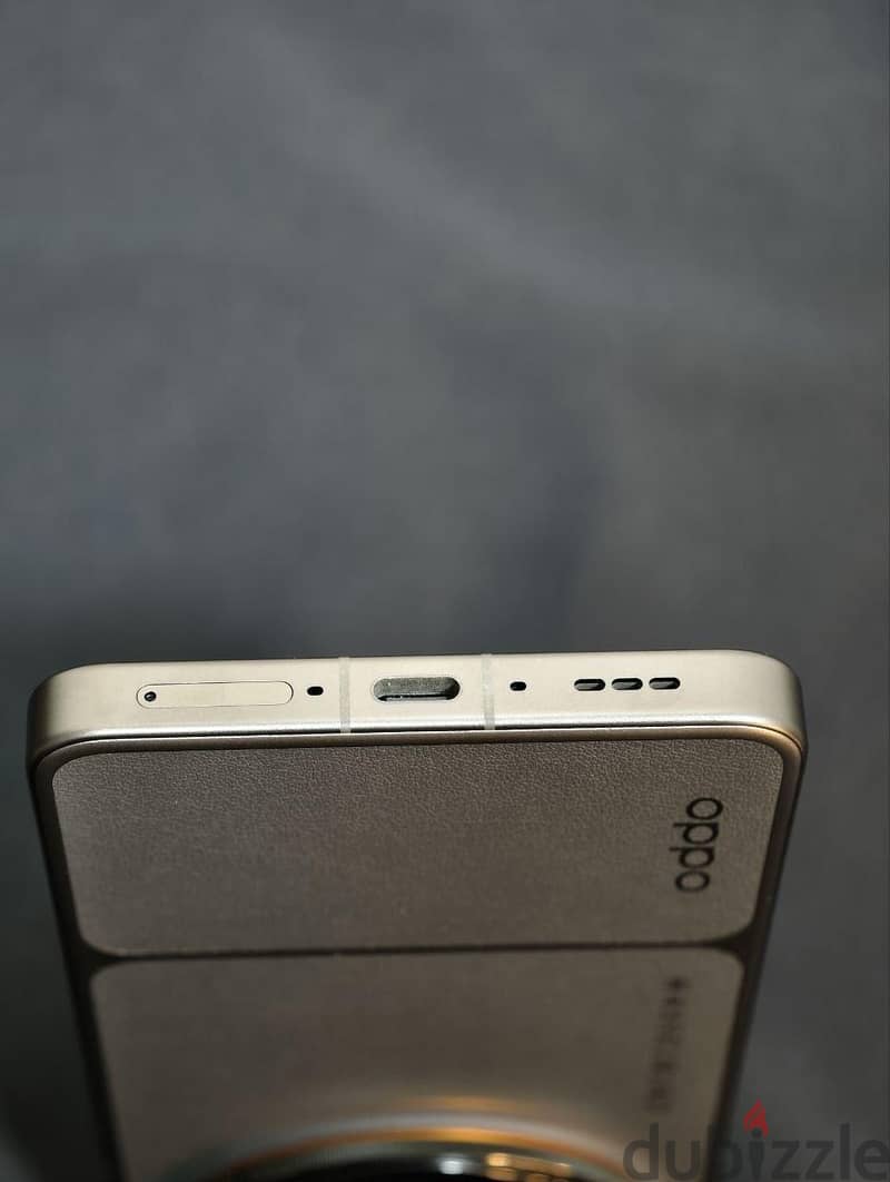 Oppo Find X9 Ultra 4