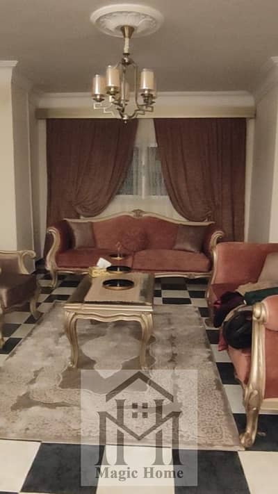 An unmissable opportunity in Zahraa Nasr City. A 115m first-floor apartment in a vibrant location near services at a great price. Contact us now.
