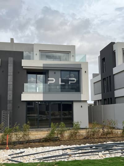 Lowest-priced twin house available for ready to move and move-in at La Vista City compound, New Administrative Capital.