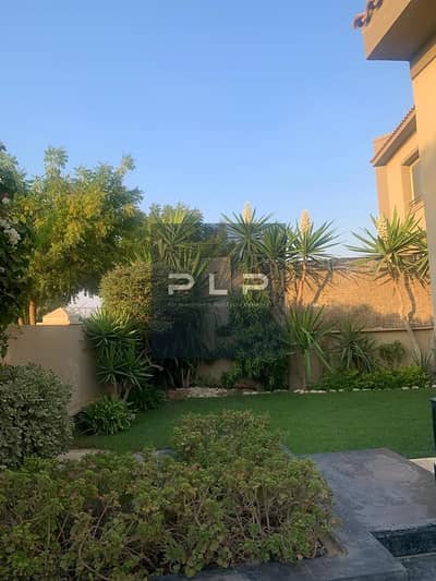 فيلا مستقلة للبيع في بالم هيلز قطامية PK1 - برايم لوكيشن استلام فوري باقل سعر في السوق