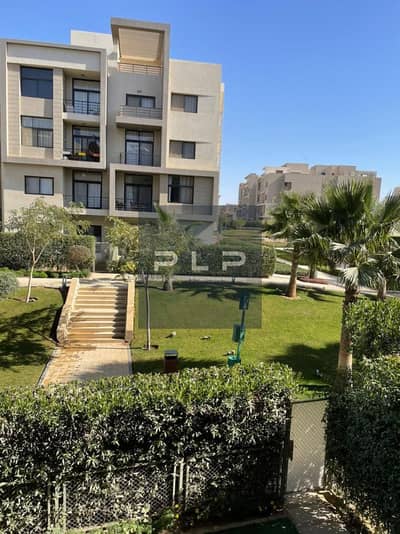 Lowest price fully finished, ultra-super-lux apartment with air conditioning ready to move in with a prime view for sale in Fifth Square Compound - Al