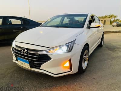 Hyundai Elantra 2021 | للإيجار