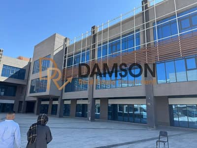 Strong investment opportunity in the heart of R3 Commercial shop for sale with immediate delivery and a 10% down payment.