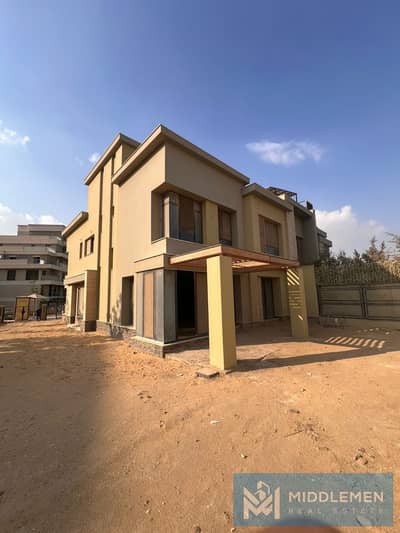 توين هاوس 314متر جاهزه للاستلام  لوكيشن مميز سوديك فيليت القاهره الجديده sodic villette