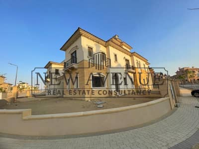 LOWEST PRICE CORNER QUATTRO BIGGEST LAND AREA NEAR GOLF WITH LOWEST PRICE