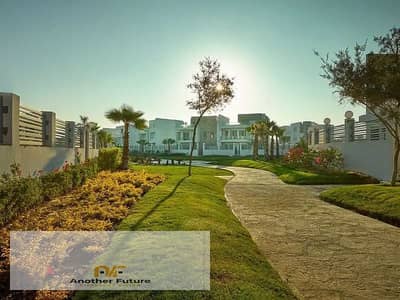 Corner townhouse villa ready to move in the heart of Palm Hills Next to The Crown New Giza and Al-Khamayel