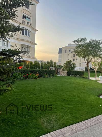 بنتهاوس 166م + 90م روف 4/3 تشطيب موقع متميز ماونتن فيو هايد بارك Mountain view hyde park